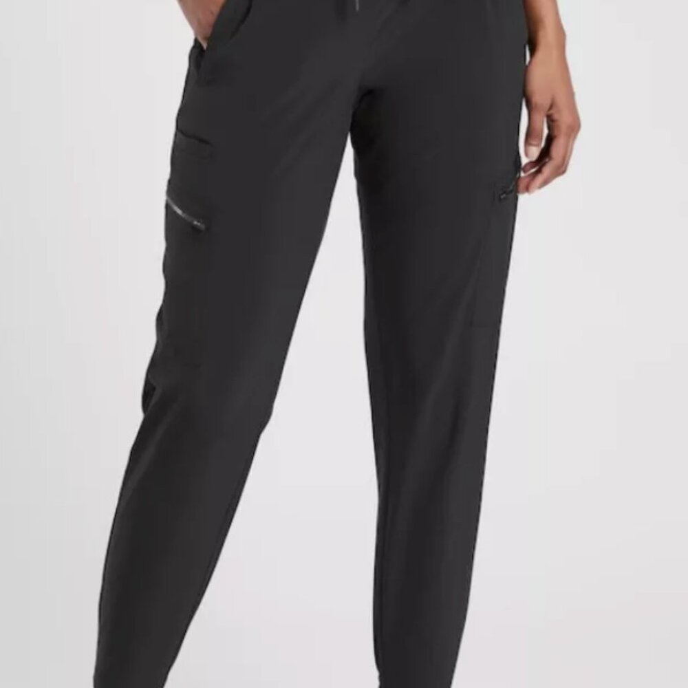Athleta Venture Pant  - Size 4 Petite -NWT
